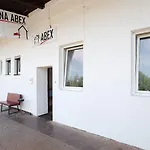 Abex ホステル *